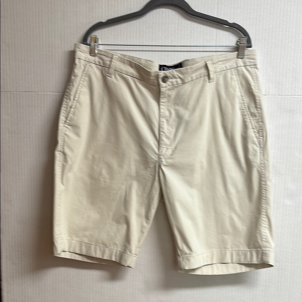 Chaps Stretch Men's Khaki Shorts W/Belt Loops Pockets On Front & Back Size 36